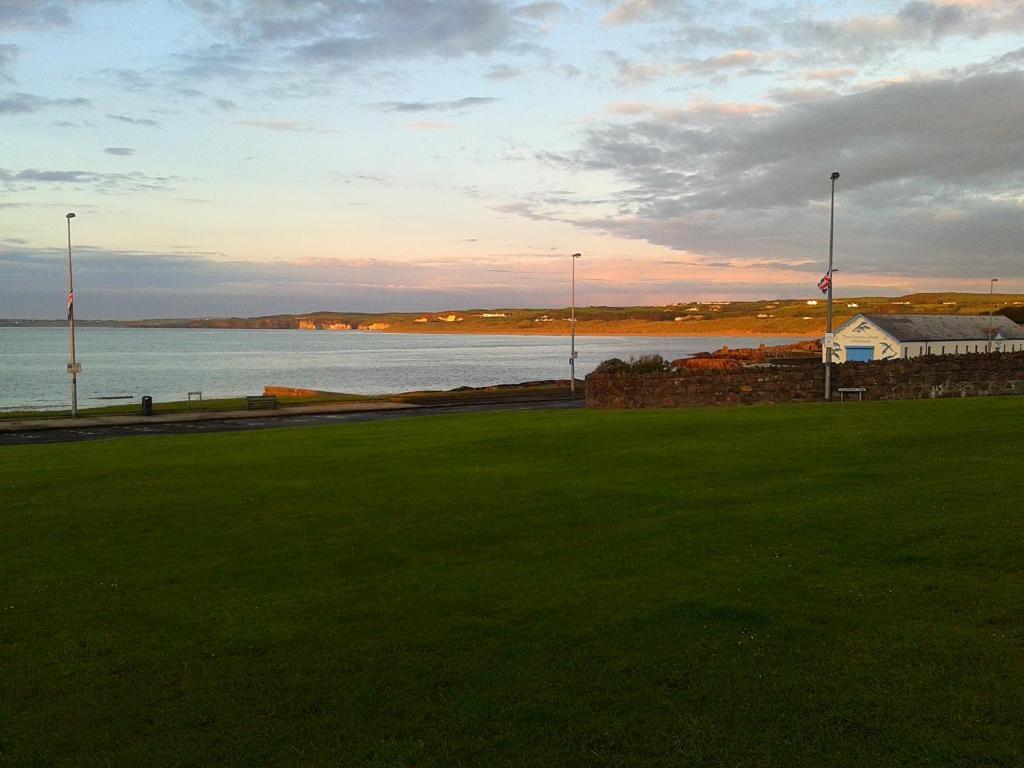 Clarmont Guest House Portrush Bilik gambar
