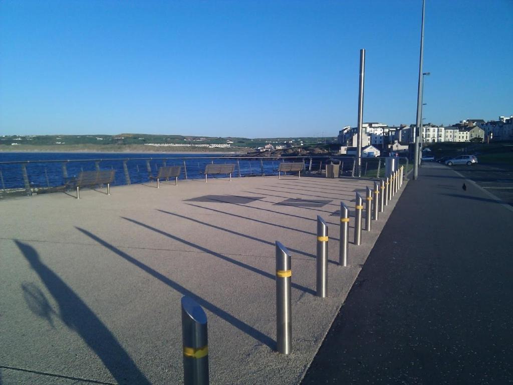 Clarmont Guest House Portrush Bilik gambar